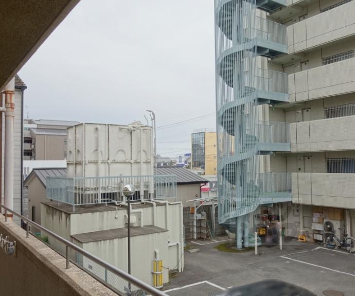 【シャルレ８番館】間取