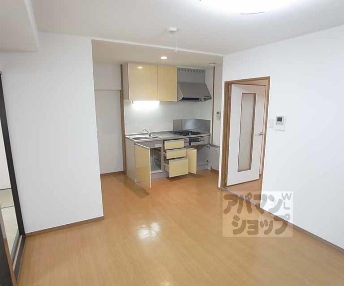 【シャルレ８番館】間取