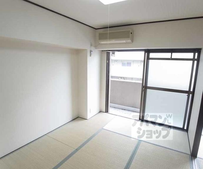 【シャルレ８番館】間取