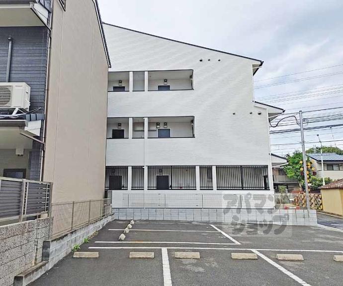 【セレニティ伏見桃山】間取