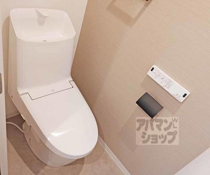 【セレニティ伏見桃山】間取