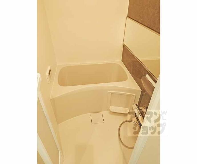 【セレニティ伏見桃山】間取