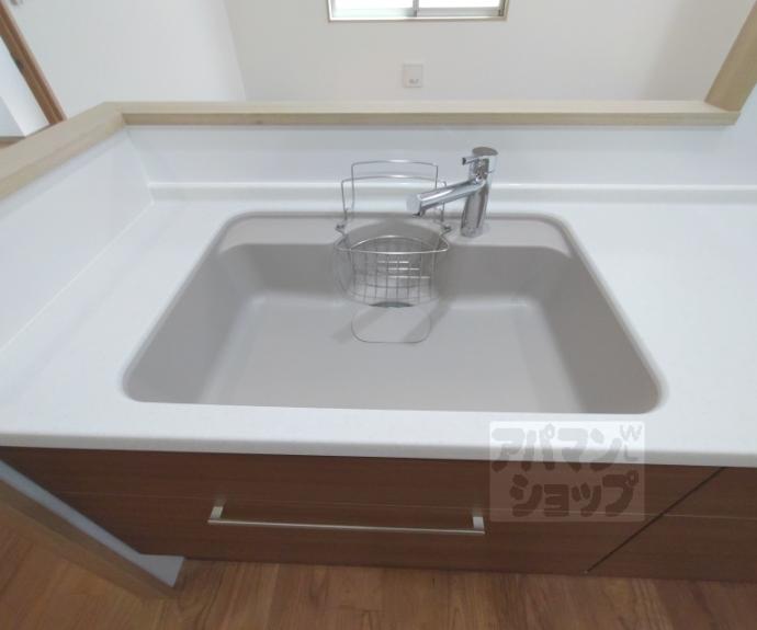 【Ｌｉｎｄｅｎ夷町】間取
