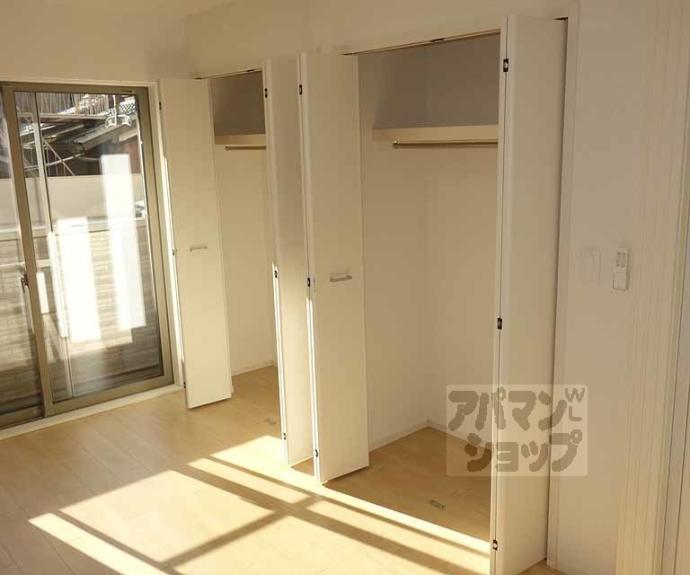 【プログレスⅦ番館西屋敷】間取