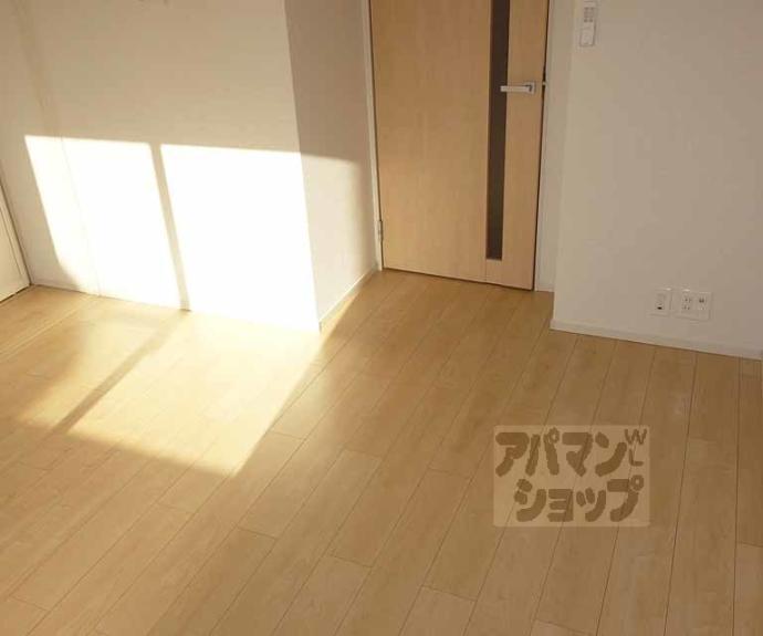 【プログレスⅦ番館西屋敷】間取