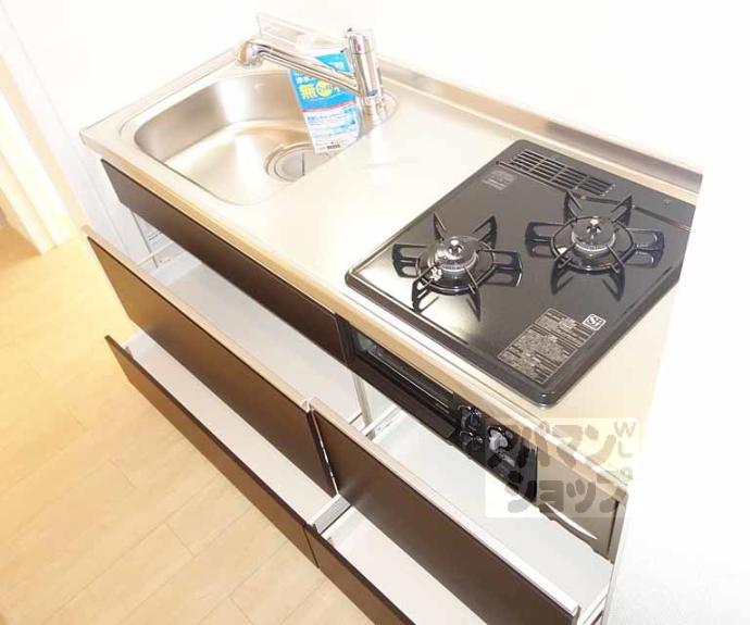 【プログレスⅦ番館西屋敷】間取