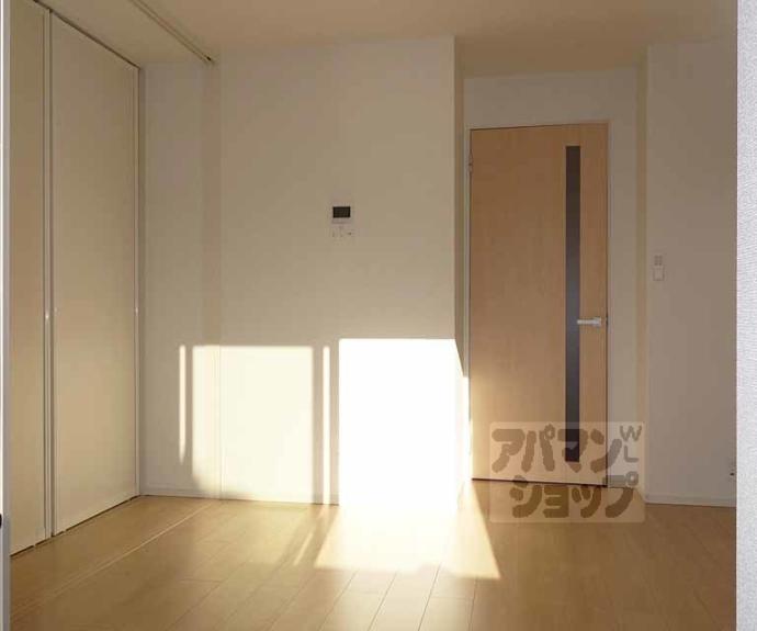 【プログレスⅦ番館西屋敷】間取