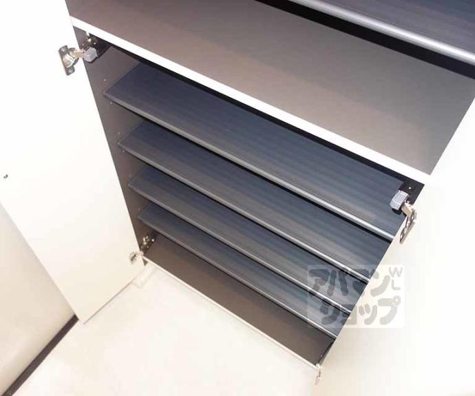 【プログレスⅦ番館西屋敷】間取