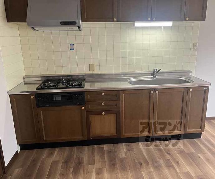 【ソルアモール亀岡】間取