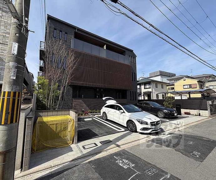 【シャーメゾン　西ノ京】間取