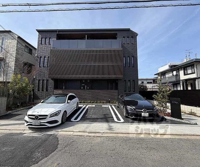 【シャーメゾン　西ノ京】間取