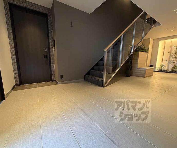 【シャーメゾン　西ノ京】間取