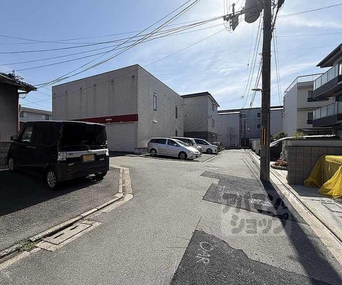 【シャーメゾン　西ノ京】間取