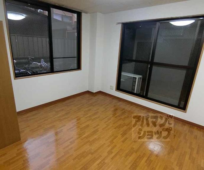 【ジュネス四条大宮】間取