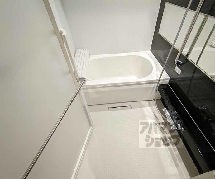 【シャーメゾン　太秦天神川】間取