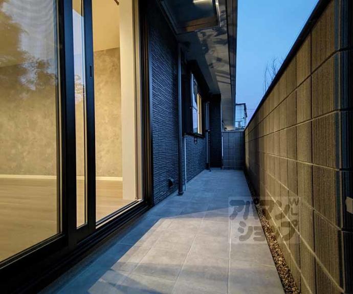 【シャーメゾン　太秦天神川】間取