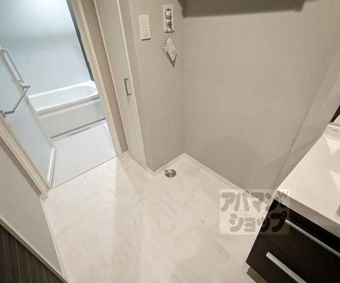 【シャーメゾン　太秦天神川】間取