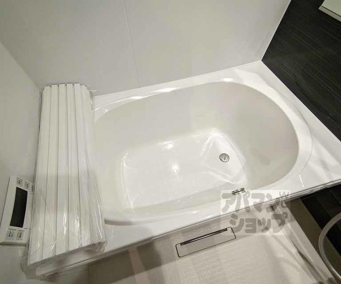 【シャーメゾン　太秦天神川】間取