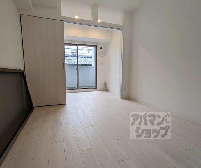 【ソルテラス京都西院 STATION SIDE】間取