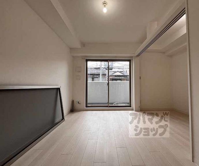 【ソルテラス京都西院　ＳＴＡＴＩＯＮ　ＳＩＤＥ】間取