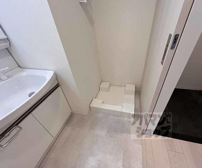 【ソルテラス京都西院　ＳＴＡＴＩＯＮ　ＳＩＤＥ】間取