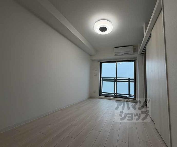 【ソルテラス京都西院　ＳＴＡＴＩＯＮ　ＳＩＤＥ】間取