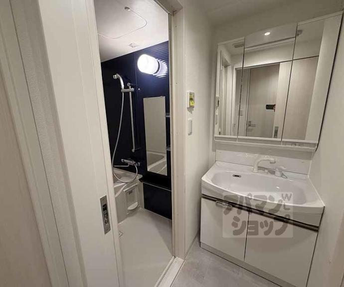 【ソルテラス京都西院　ＳＴＡＴＩＯＮ　ＳＩＤＥ】間取