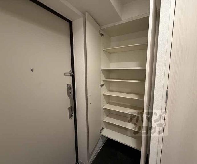 【ソルテラス京都西院　ＳＴＡＴＩＯＮ　ＳＩＤＥ】間取