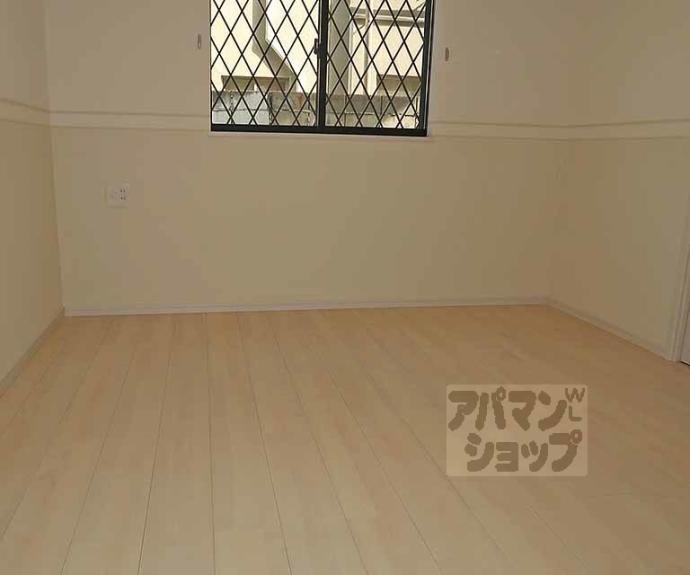 【グレーヌ東寺】間取