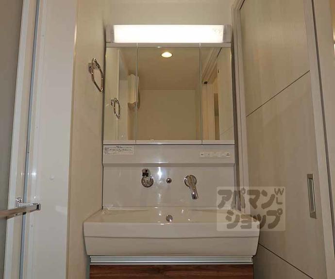 【グレーヌ東寺】間取