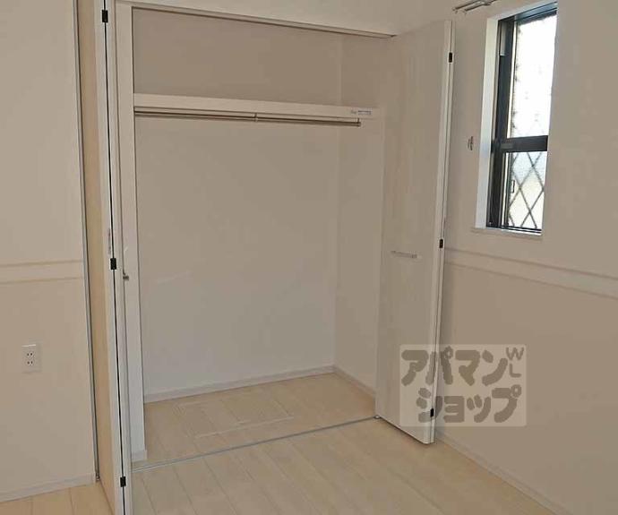 【グレーヌ東寺】間取