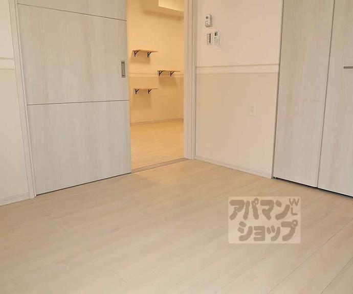 【グレーヌ東寺】間取