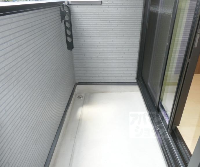 【グレーヌ東寺】間取