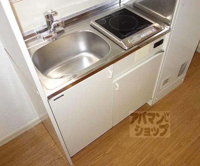 【クローバーハウス御陵】間取