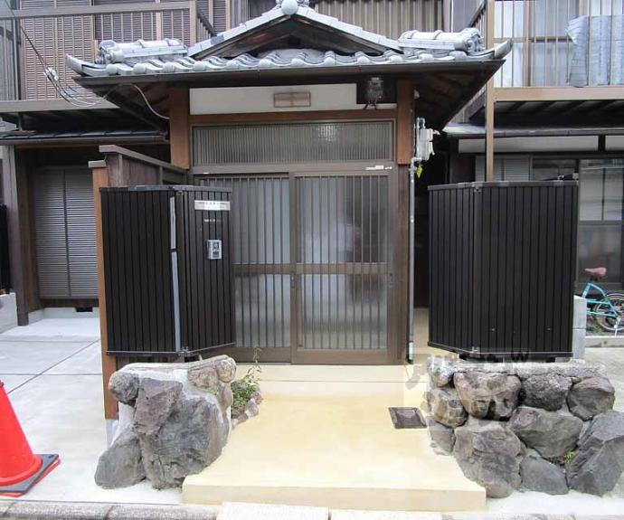 【紫野石龍町２０貸家】