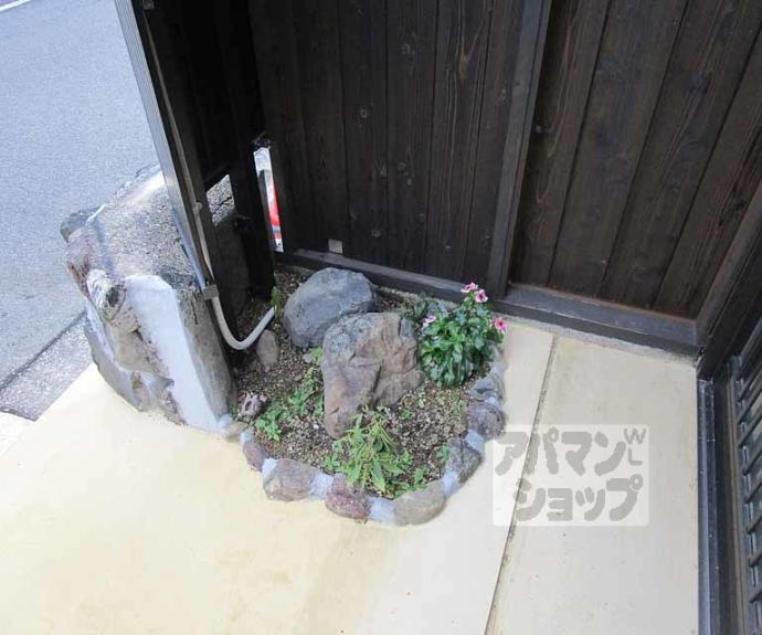 【紫野石龍町２０貸家】
