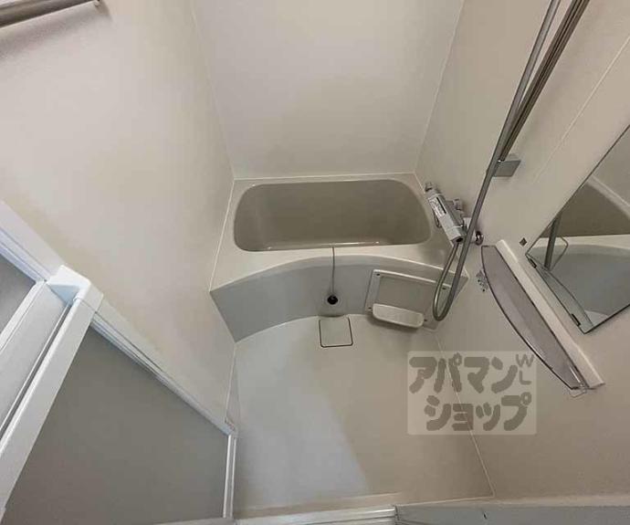 【ＣＲＥＳＴ　ＴＡＰＰ京都丹波口Ⅱ】間取