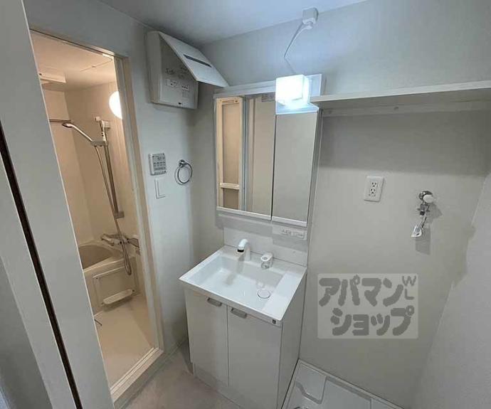 【ＣＲＥＳＴ　ＴＡＰＰ京都丹波口Ⅱ】間取