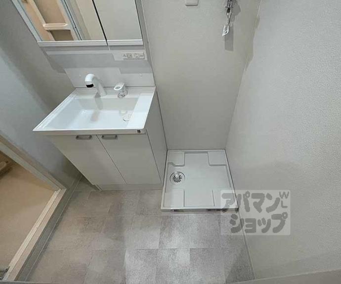 【ＣＲＥＳＴ　ＴＡＰＰ京都丹波口Ⅱ】間取