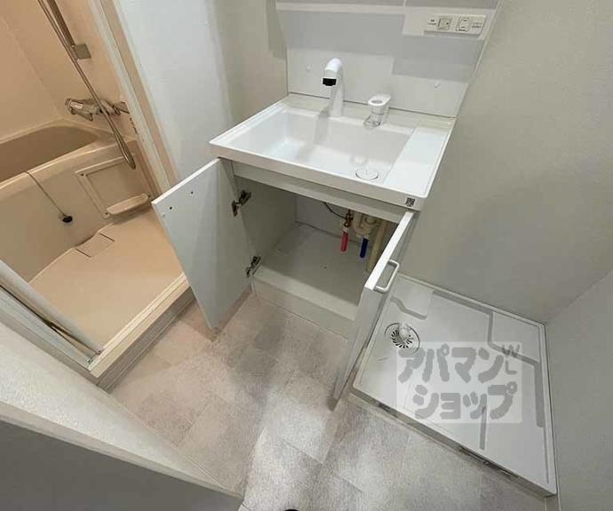 【ＣＲＥＳＴ　ＴＡＰＰ京都丹波口Ⅱ】間取