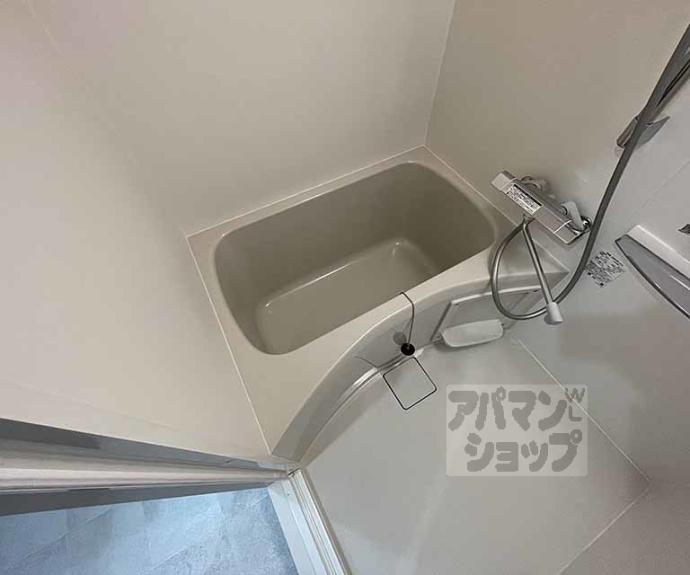 【ＣＲＥＳＴ　ＴＡＰＰ京都丹波口Ⅱ】間取