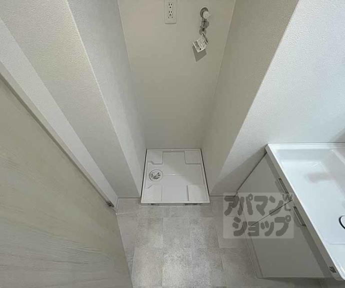 【ＣＲＥＳＴ　ＴＡＰＰ京都丹波口Ⅱ】間取