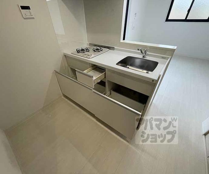 【ＣＲＥＳＴ　ＴＡＰＰ京都丹波口Ⅱ】間取