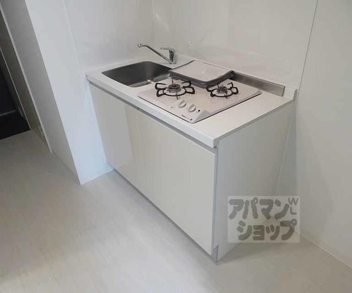 【ＣＲＥＳＴ　ＴＡＰＰ京都丹波口Ⅱ】間取