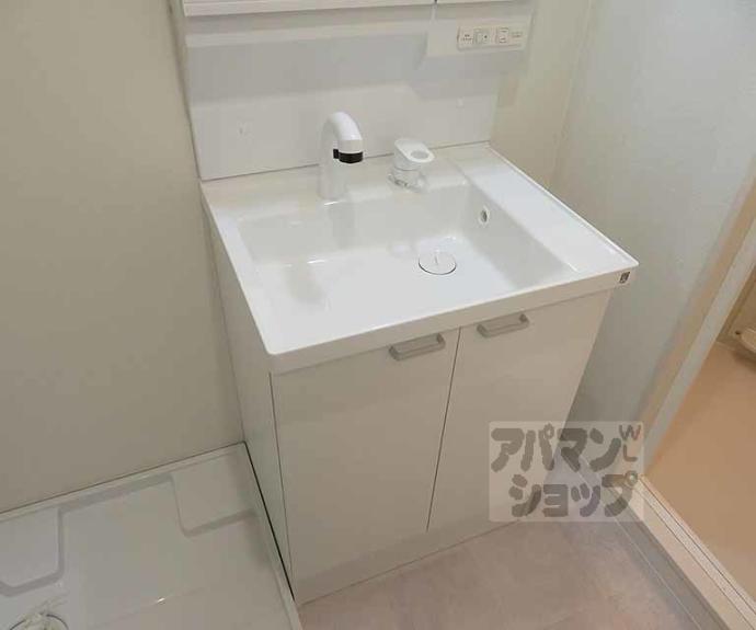 【ＣＲＥＳＴ　ＴＡＰＰ京都丹波口Ⅱ】間取