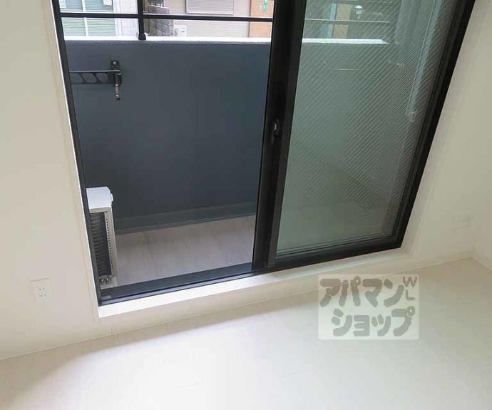 【ＣＲＥＳＴ　ＴＡＰＰ京都丹波口Ⅱ】間取