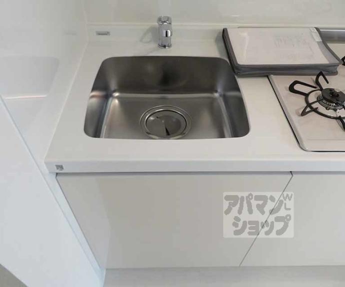 【ＣＲＥＳＴ　ＴＡＰＰ京都丹波口Ⅱ】間取