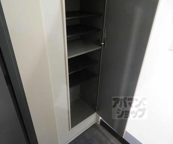 【ＣＲＥＳＴ　ＴＡＰＰ京都丹波口Ⅱ】間取