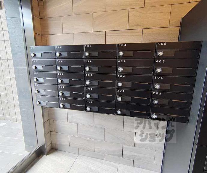 【ＣＲＥＳＴ　ＴＡＰＰ京都丹波口Ⅱ】間取