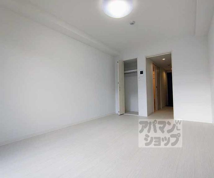 【ＣＲＥＳＴ　ＴＡＰＰ京都丹波口Ⅱ】間取